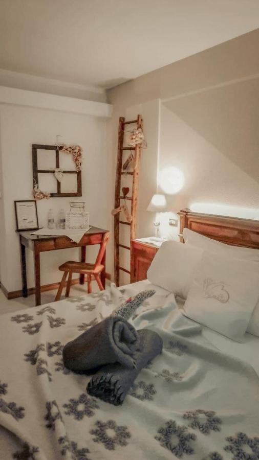 Le Coeur Du Pont Hotell Donnaz Eksteriør bilde