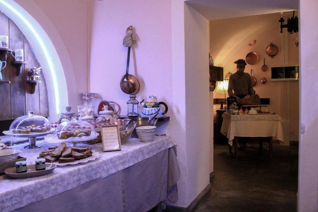 Le Coeur Du Pont Hotell Donnaz Eksteriør bilde